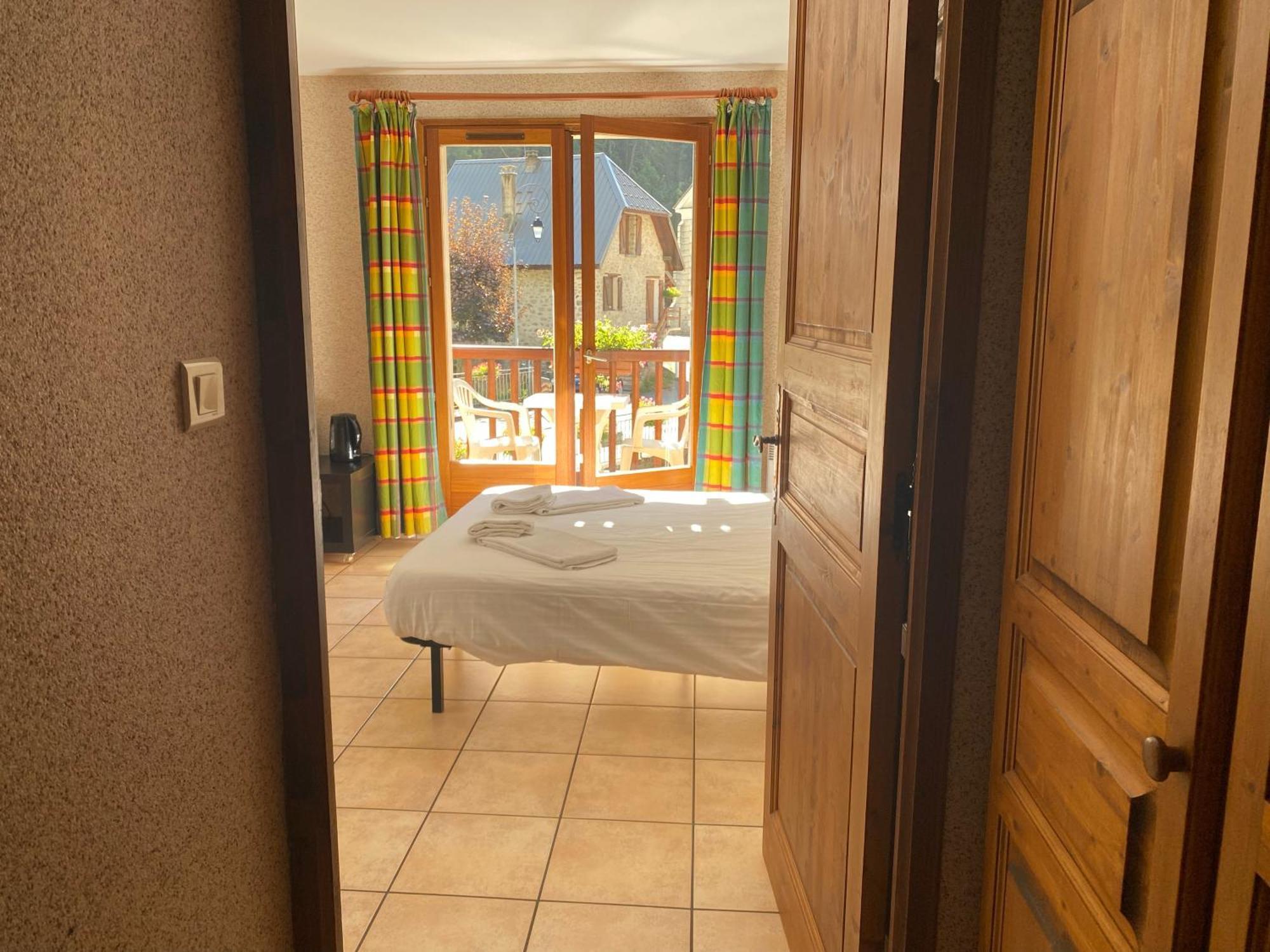 L'Edelweiss Apartman La Chapelle-en-Valgaudemar Kültér fotó
